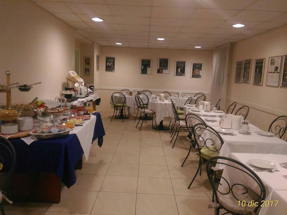 Cityhotel Cristina Hotel 3*