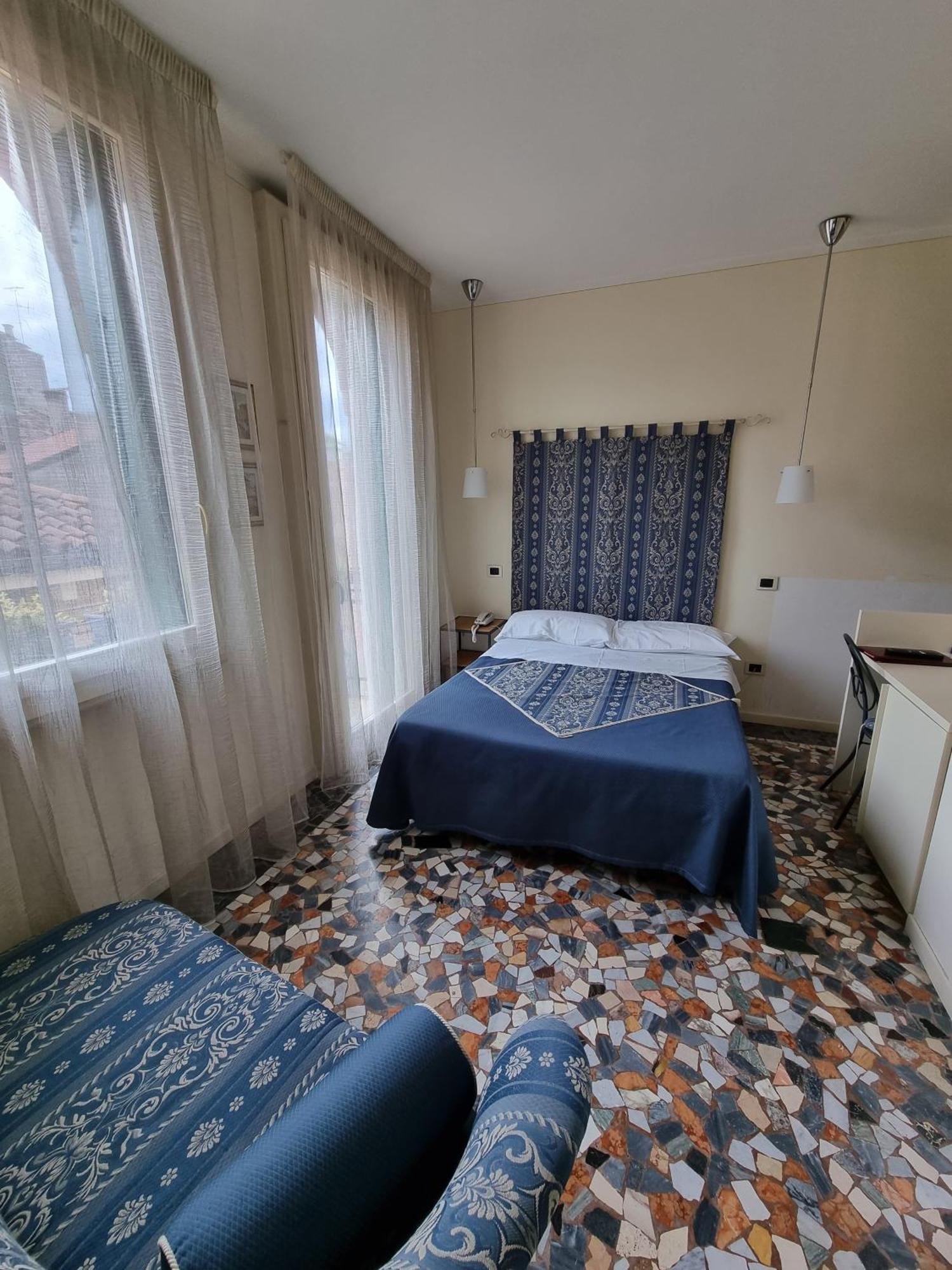 Cityhotel Cristina Hotel 3*
